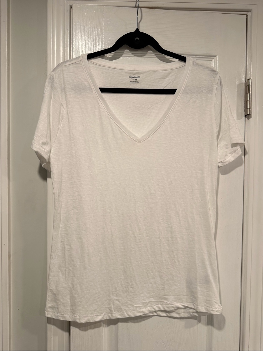 NWOT Madewell Size M White V Neck Short Sleeve Lightweight Slub Cotton Top